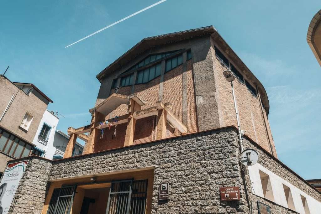 facciata esterna chiesa san salvatore orgosolo